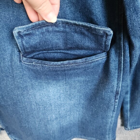 Risen Denim Jacket Blazer Blue Women’s L USA Pockets Casual Button Dark Wash NEW - Picture 5 of 11